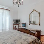 Guesthost - Charme D'epoca Centro