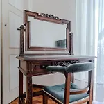 Guesthost - Charme D'epoca Centro *