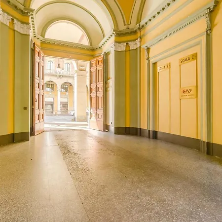 Guesthost - Charme D'epoca Centro * Turin