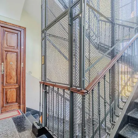 Guesthost - Charme D'epoca Centro Apartman