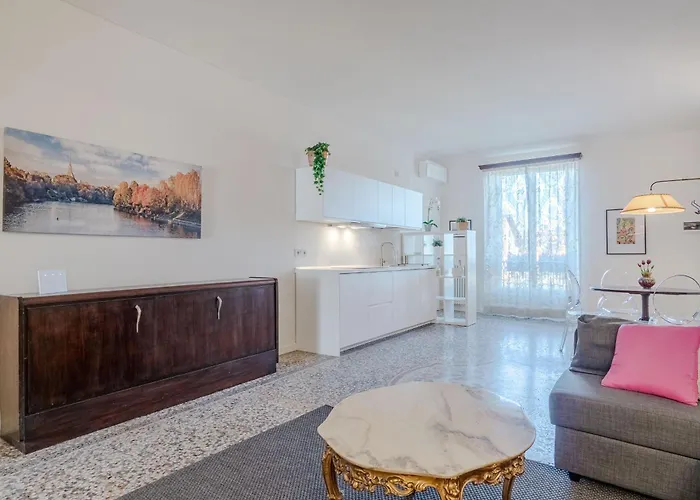 Guesthost - Charme D'epoca Centro