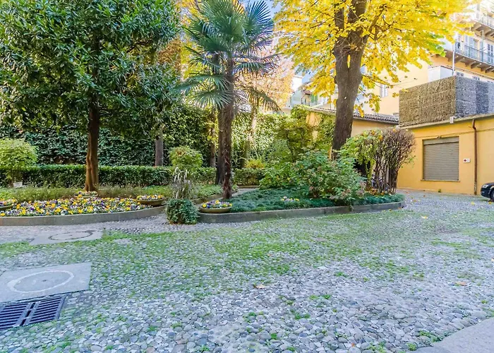 Guesthost - Charme D'epoca Centro Daire *