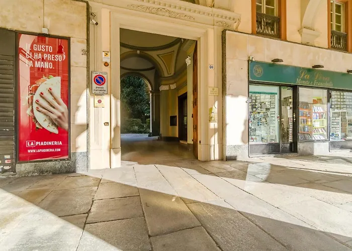 Guesthost - Charme D'epoca Centro Appartement *